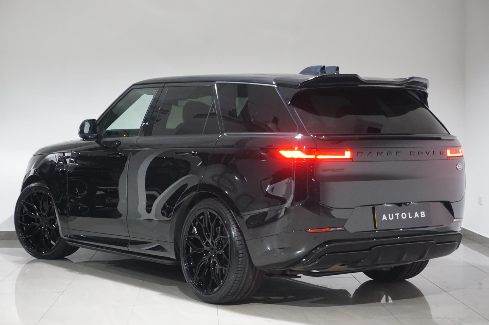 Land Rover Range Rover Sport 3.0 D300 MHEV Dynamic SE Auto 4WD Euro 6 (s/s) 5dr
